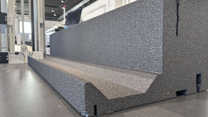Neopor block with visible graphite particles – grey colour